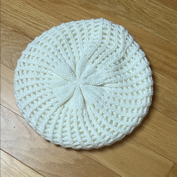 Accessories - Cozy Cream Knit Beret
